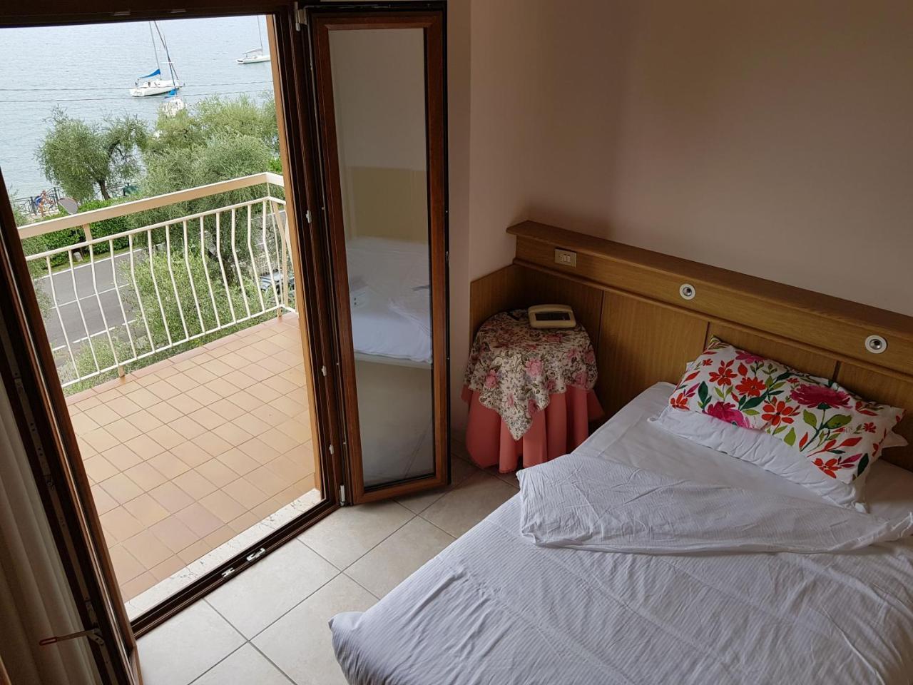 Hotel San Faustino Torri Del Benaco Εξωτερικό φωτογραφία